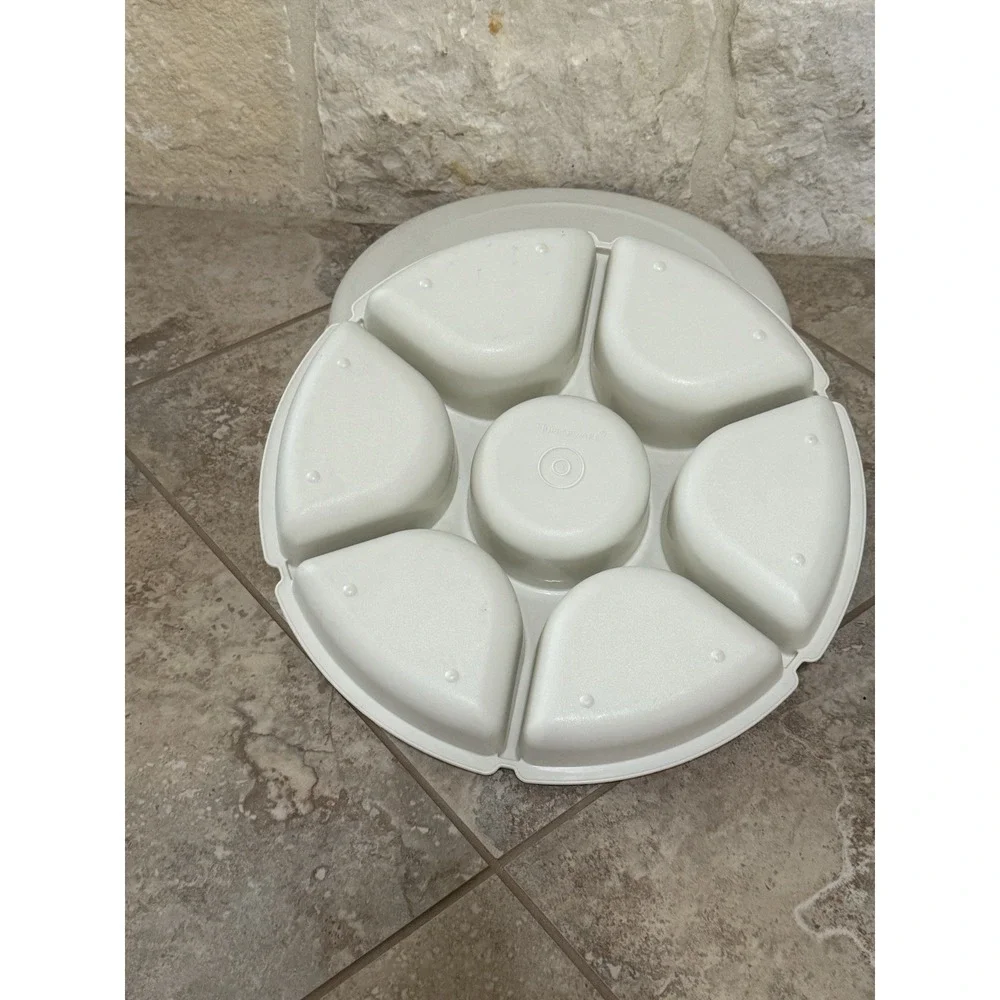 Vintage Divided Tupperware Veggie Fruit Chip Dip Serving Tray With Lid Large 14